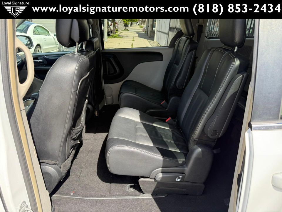 2015 Chrysler Town and Country