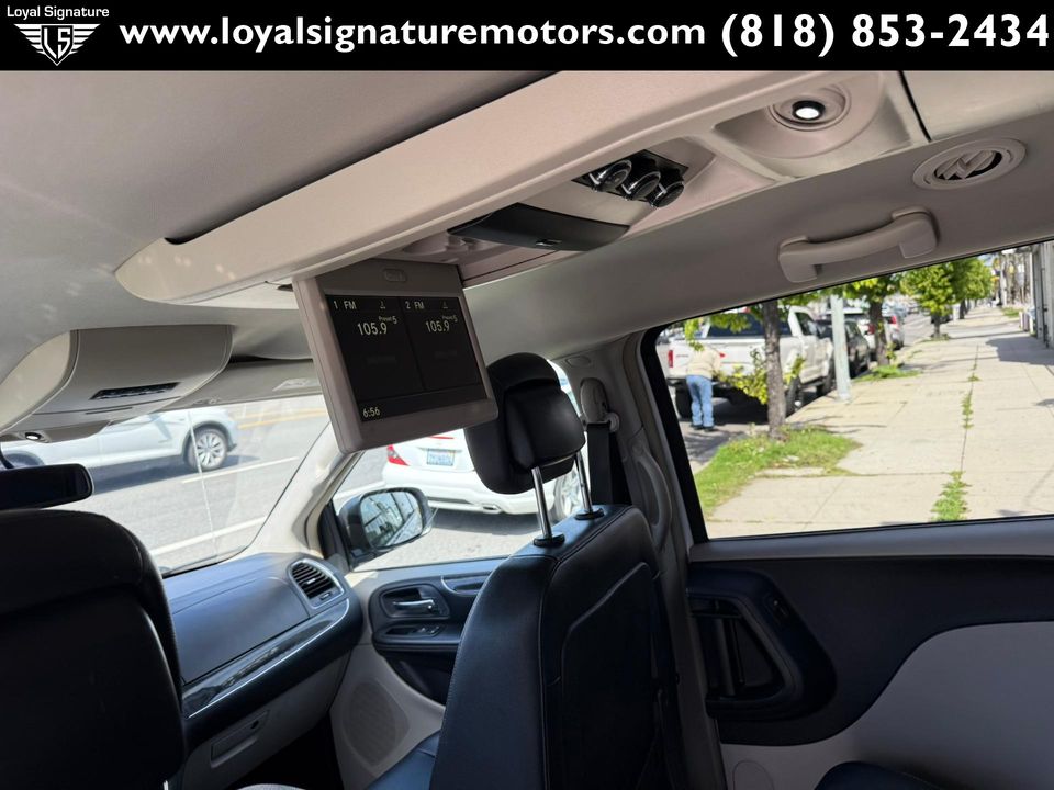 2015 Chrysler Town and Country
