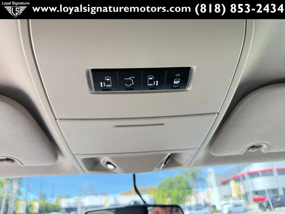 2015 Chrysler Town and Country