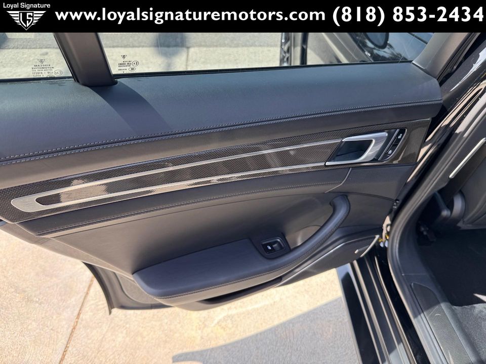 2019 Porsche Panamera