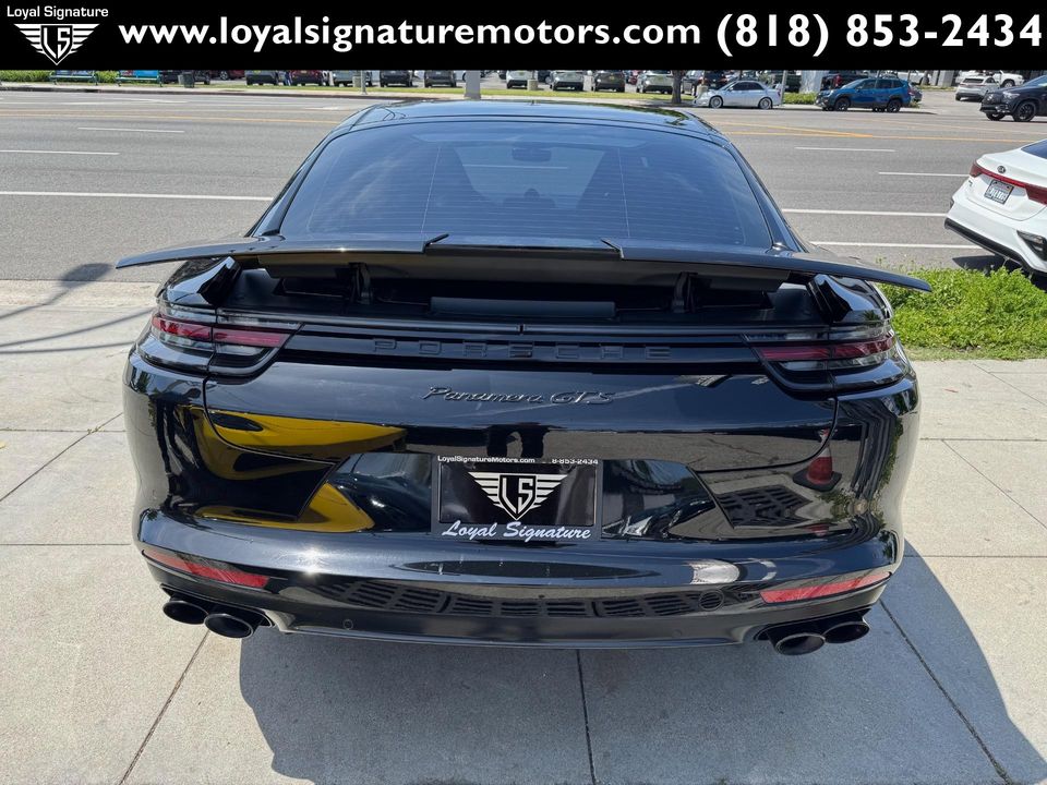 2019 Porsche Panamera