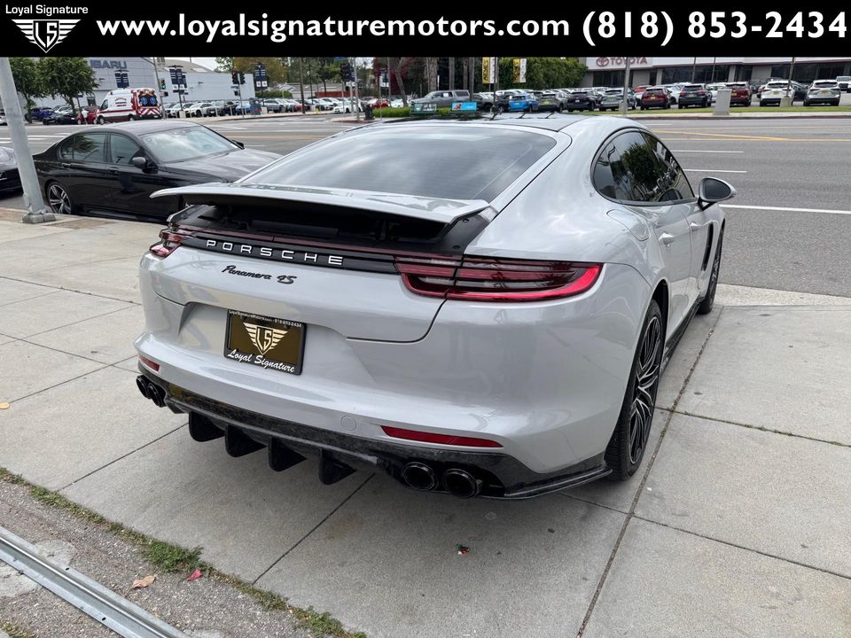 2018 Porsche Panamera