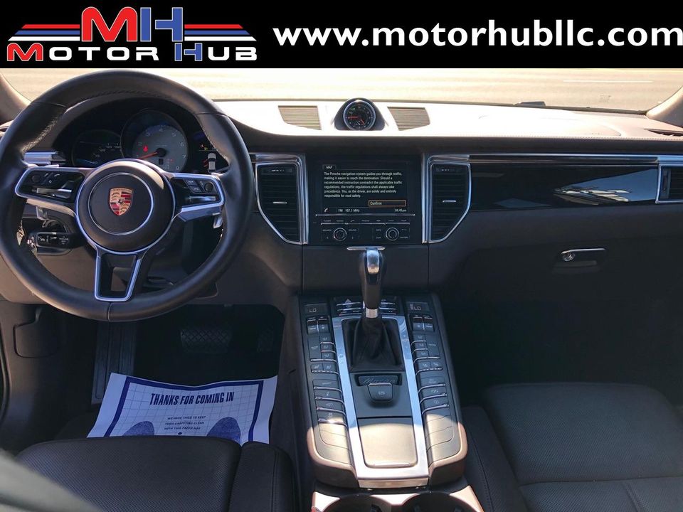 2016 Porsche Macan