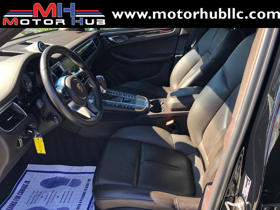 2016 Porsche Macan