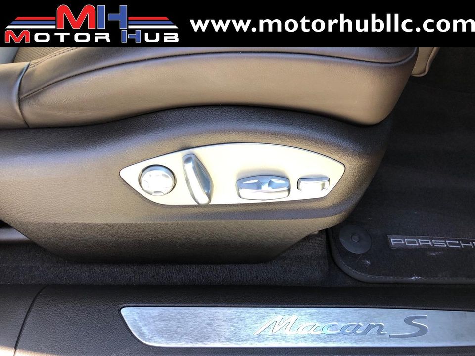 2016 Porsche Macan