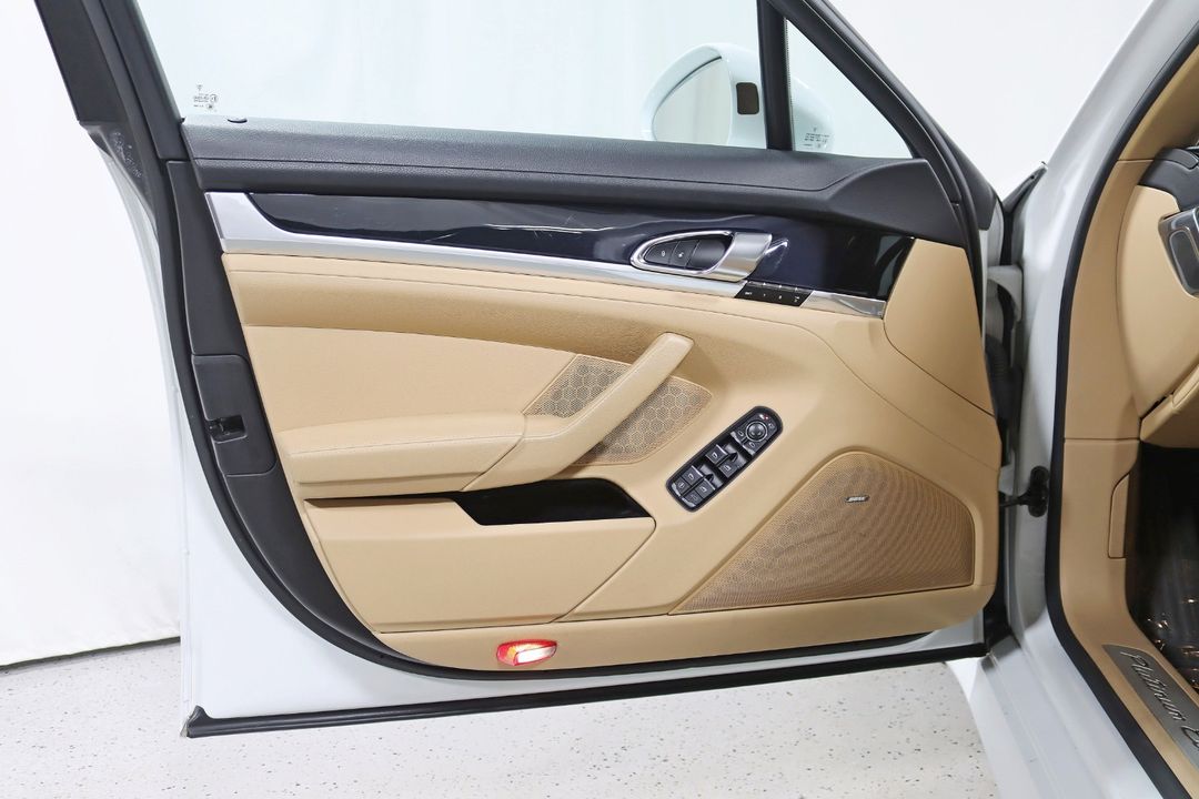 2013 Porsche Panamera
