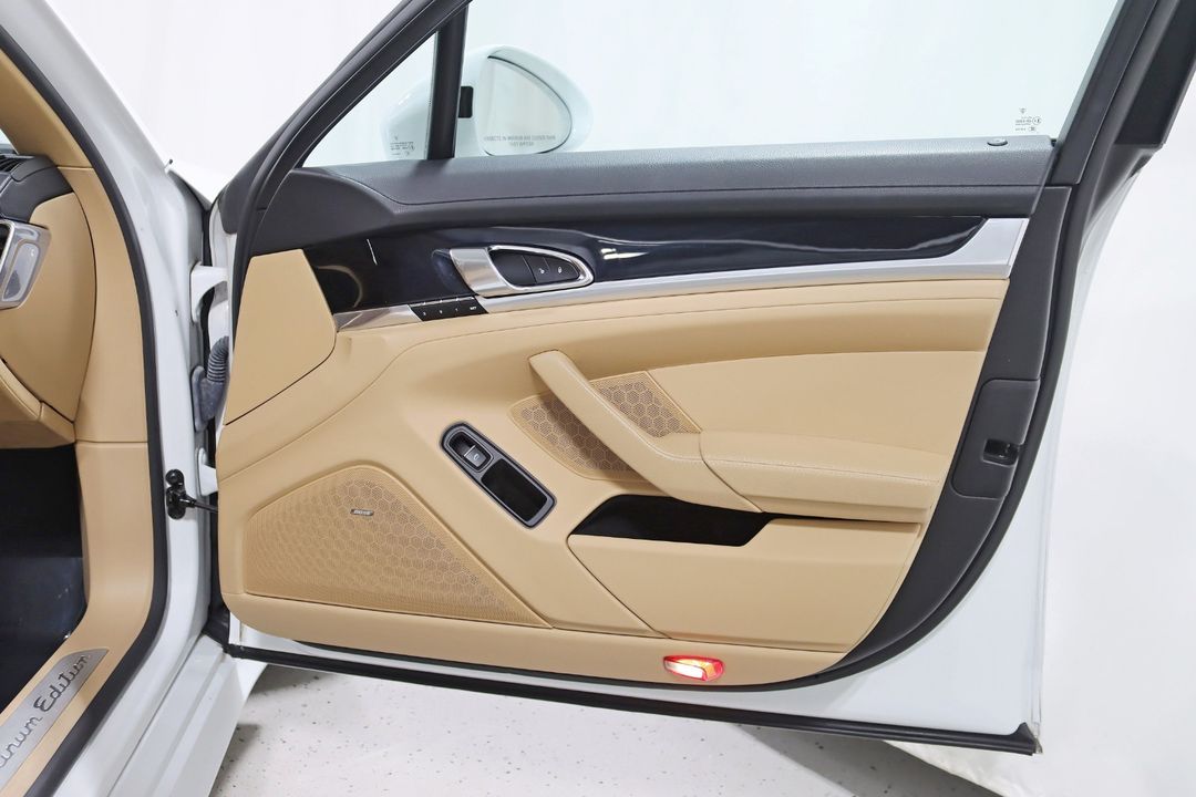 2013 Porsche Panamera