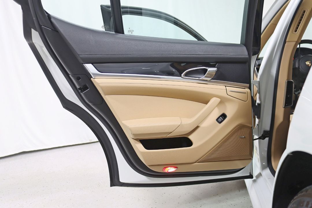 2013 Porsche Panamera