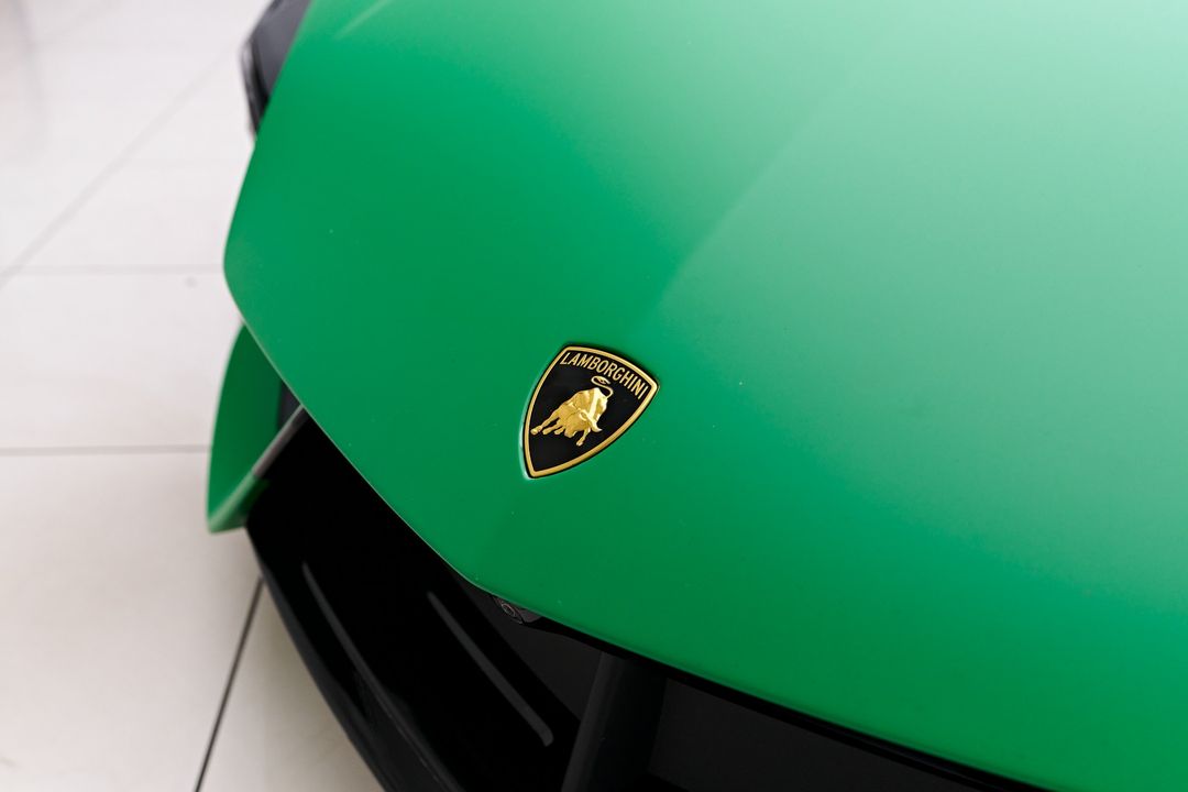 2024 Lamborghini Revuelto