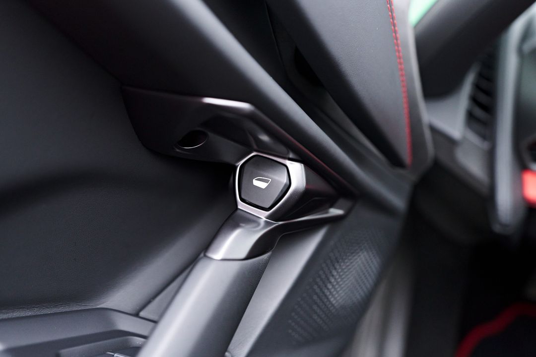 2024 Lamborghini Revuelto