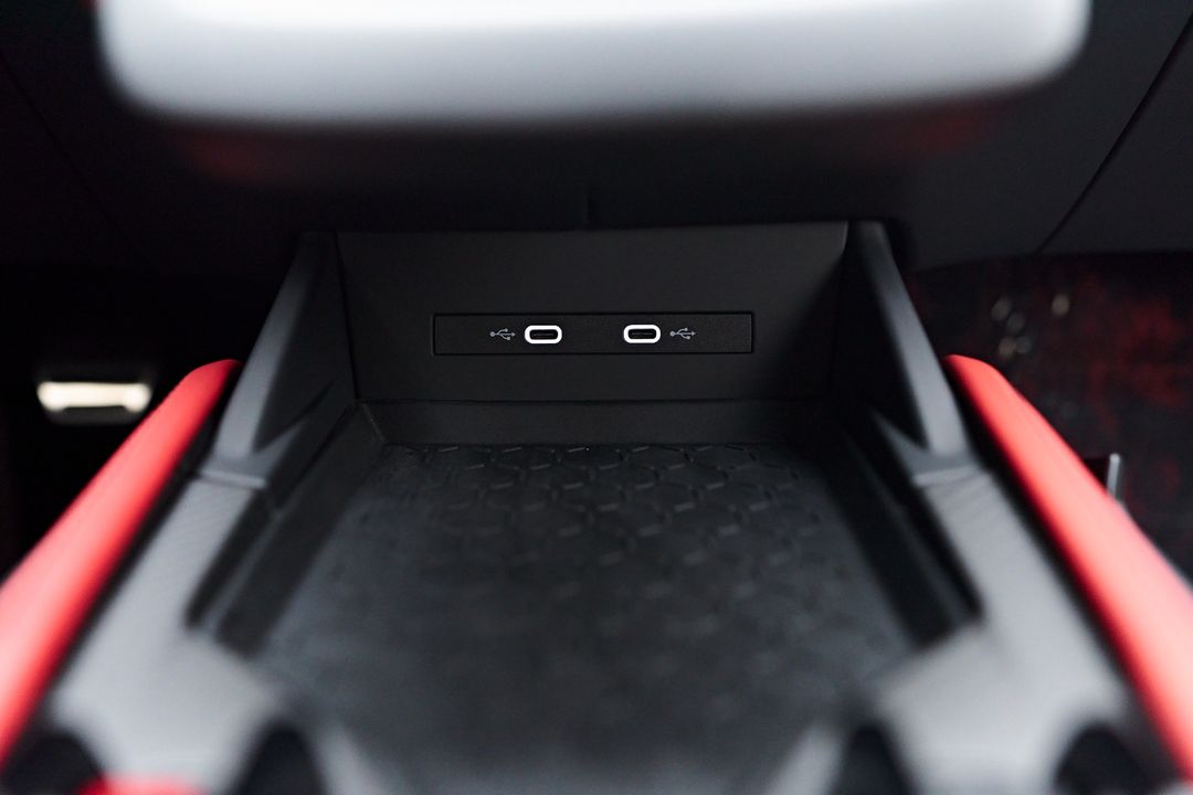 2024 Lamborghini Revuelto