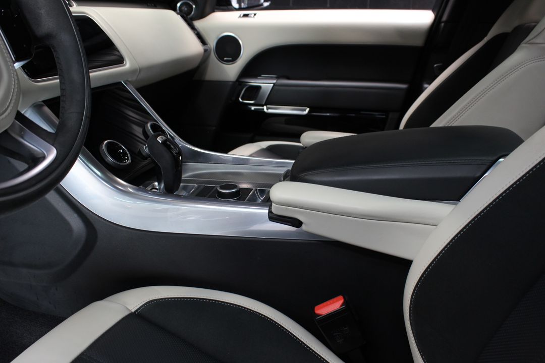 2020 Land Rover Range Rover Sport
