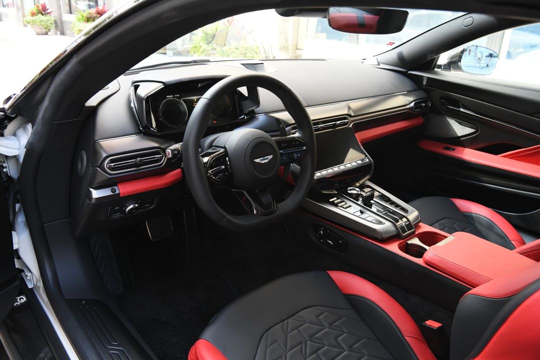 2025 Aston Martin Vanquish