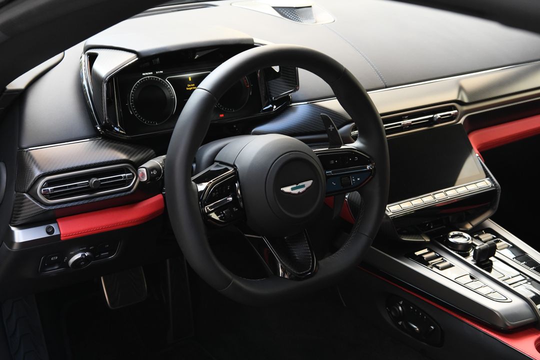 2025 Aston Martin Vanquish