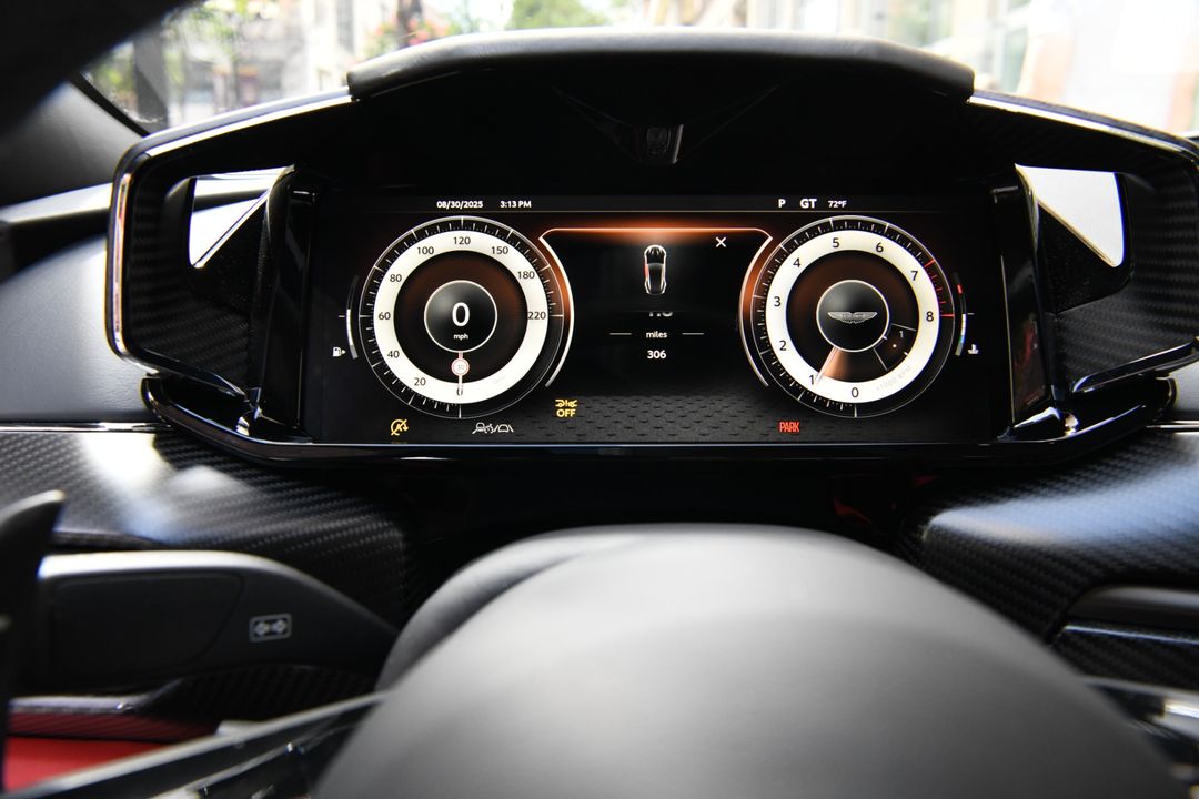 2025 Aston Martin Vanquish