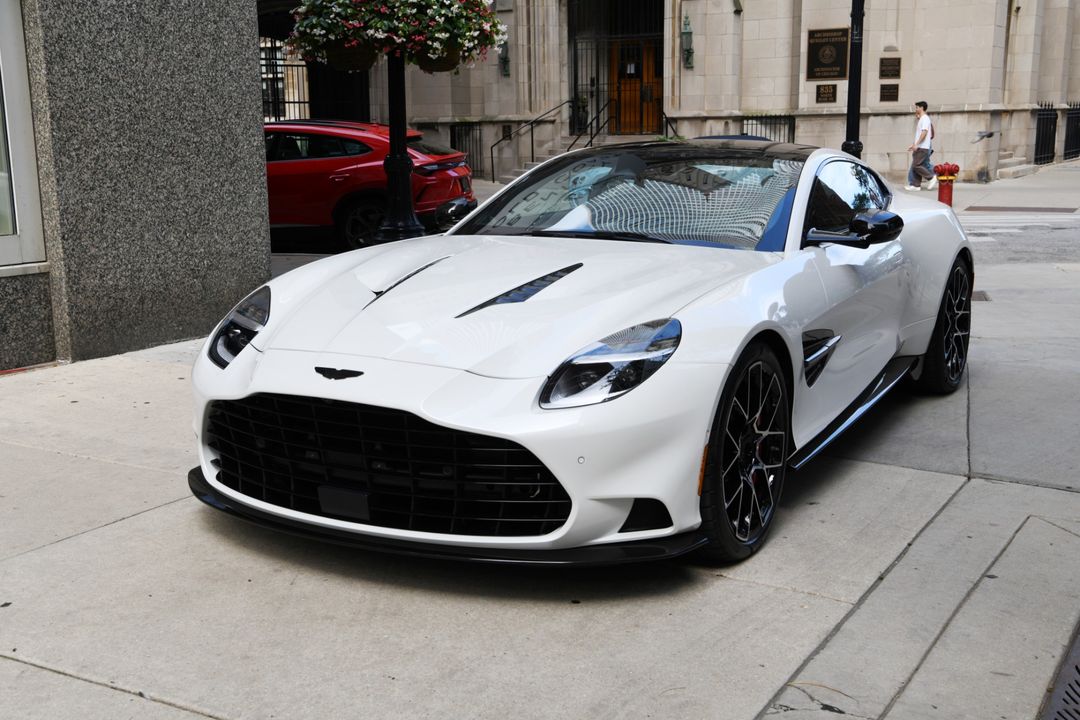 2025 Aston Martin Vanquish