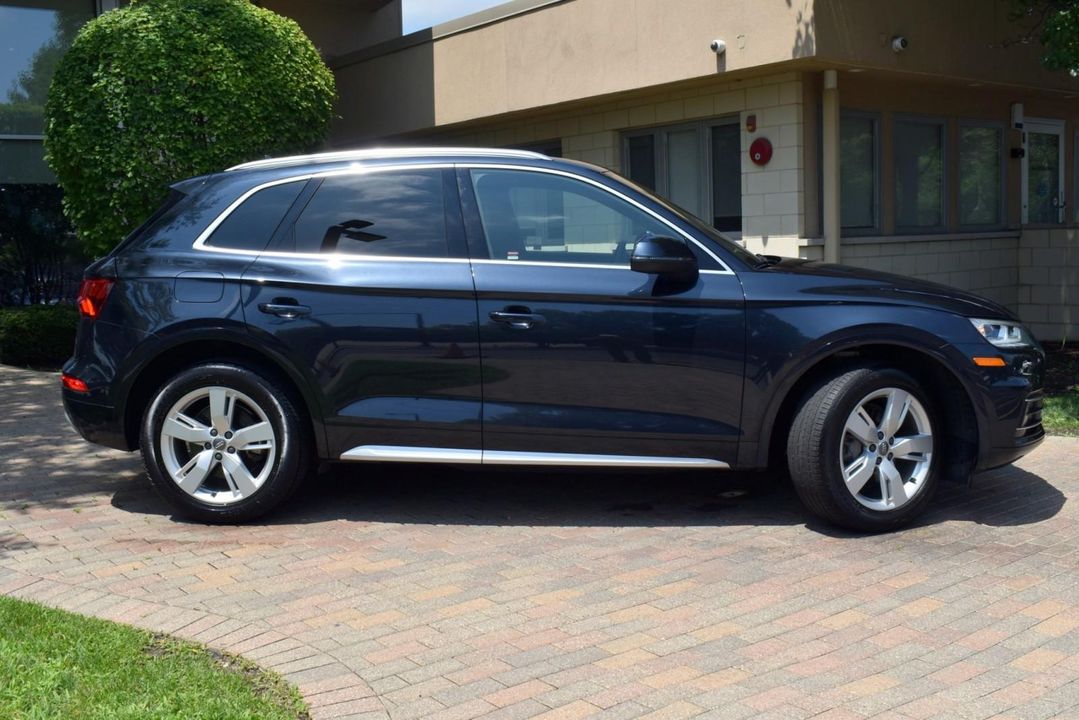 2018 Audi Q5 Premium Plus w/Cold Weather Package and Nougat Brown, Leather Interior