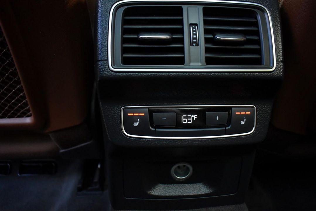 2018 Audi Q5 Premium Plus w/Cold Weather Package and Nougat Brown, Leather Interior