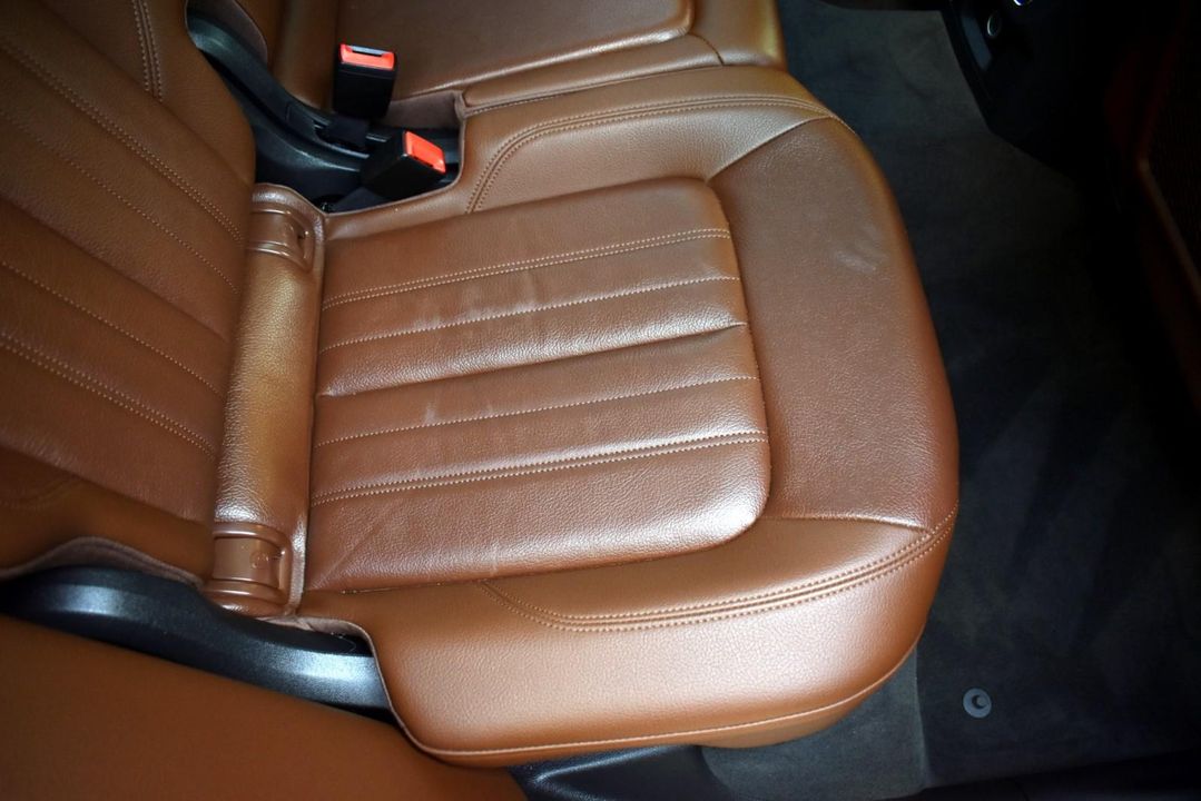 2018 Audi Q5 Premium Plus w/Cold Weather Package and Nougat Brown, Leather Interior