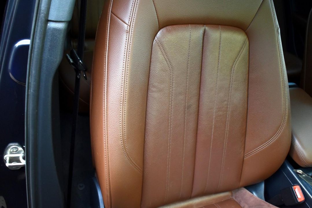 2018 Audi Q5 Premium Plus w/Cold Weather Package and Nougat Brown, Leather Interior