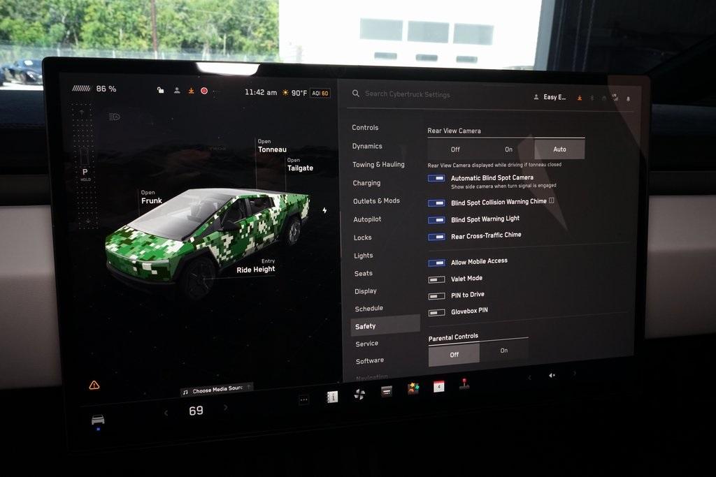 2024 Tesla Cybertruck