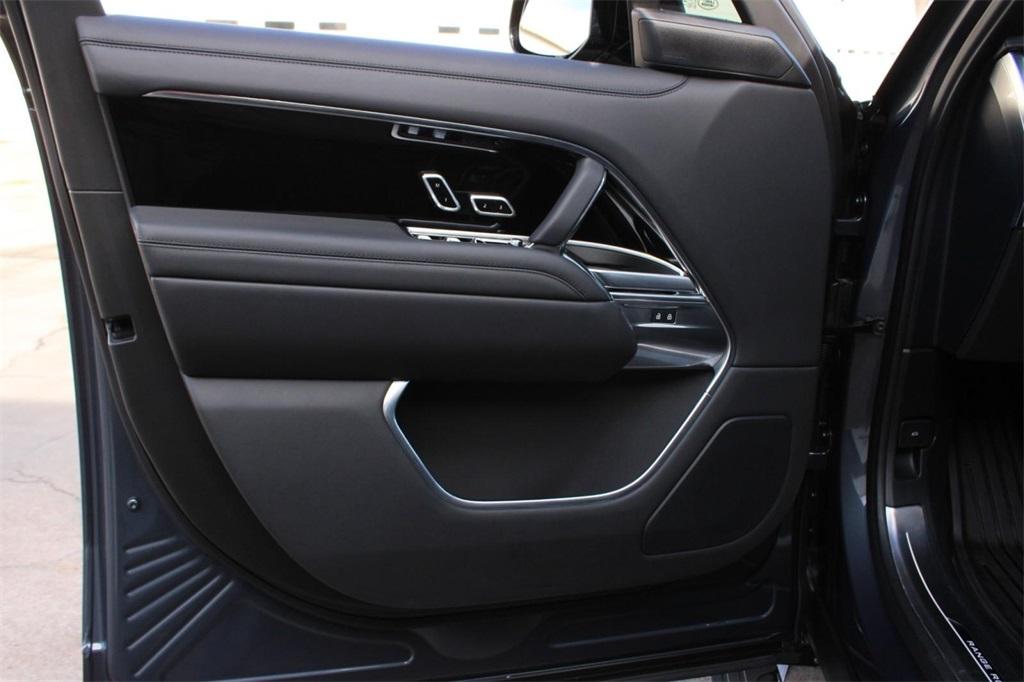 2025 Land Rover Range Rover