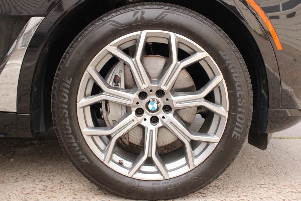 2025 BMW X7
