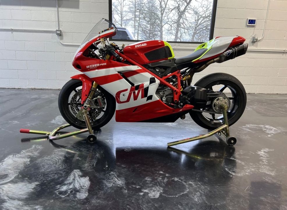 2009 DUCATI 1198 R