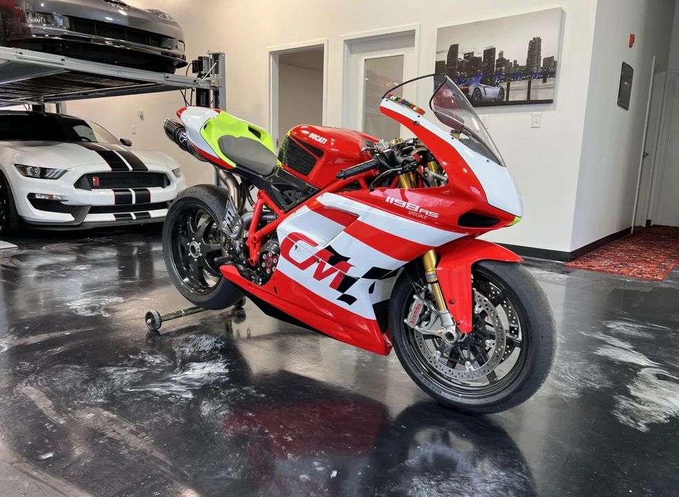 2009 DUCATI 1198 R