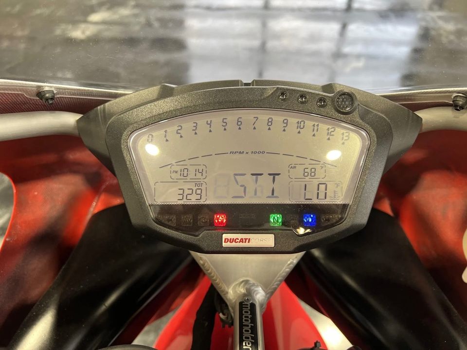 2009 DUCATI 1198 R