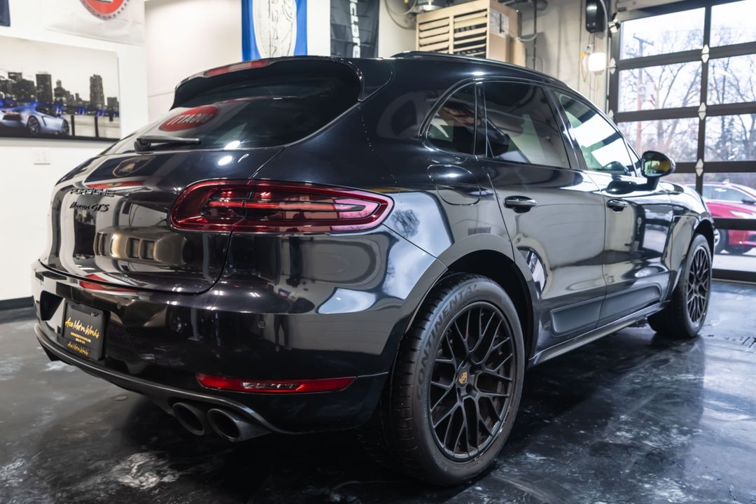 2017 Porsche Macan