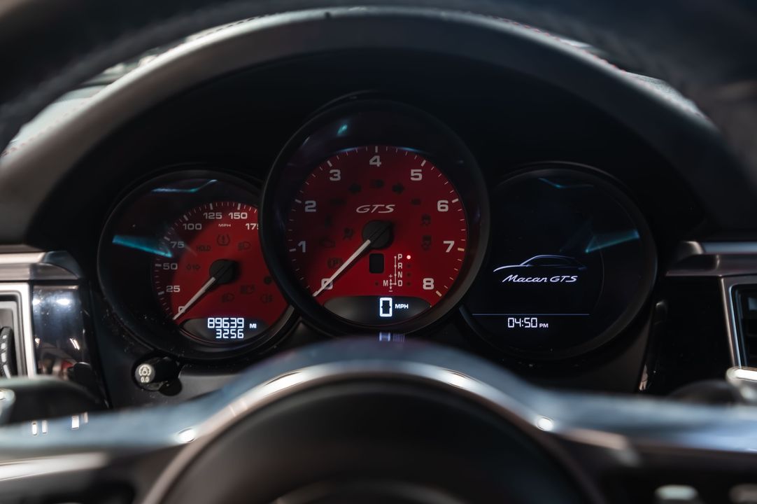 2017 Porsche Macan