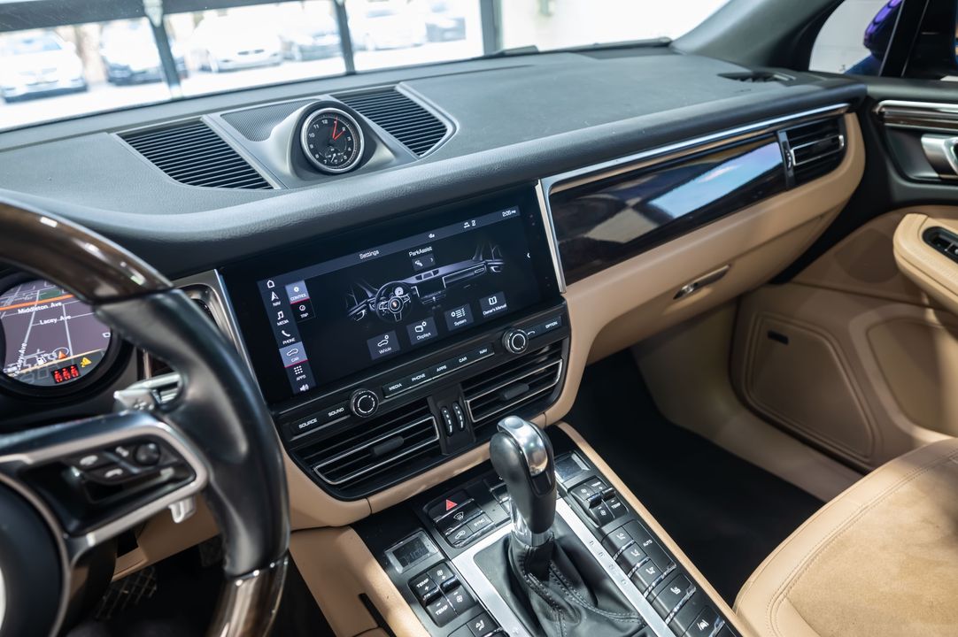 2021 Porsche Macan