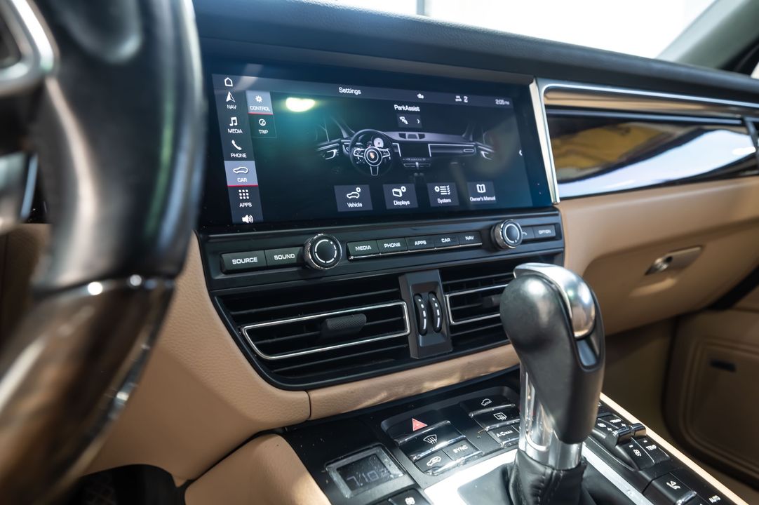 2021 Porsche Macan