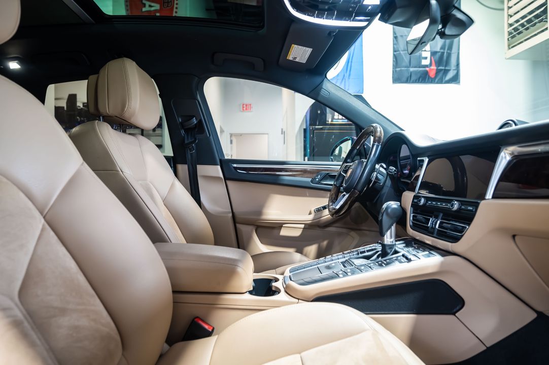2021 Porsche Macan