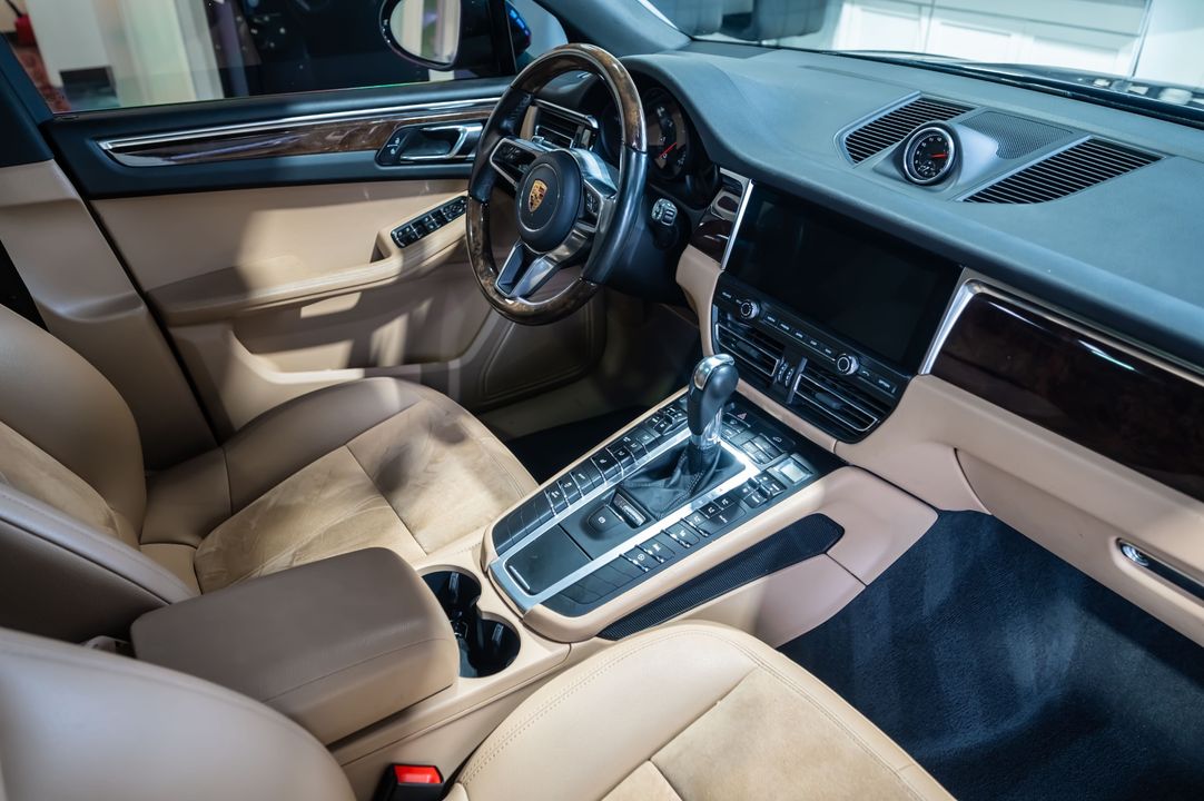 2021 Porsche Macan