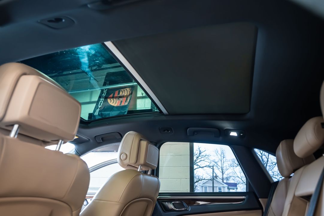 2021 Porsche Macan