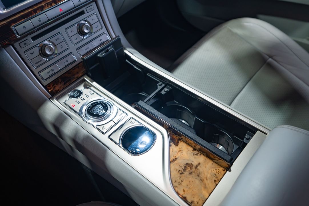 2009 Jaguar XF