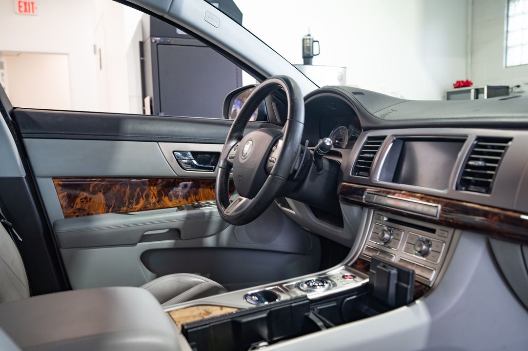 2009 Jaguar XF