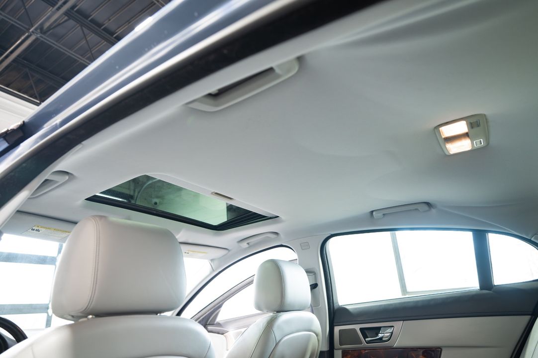 2009 Jaguar XF