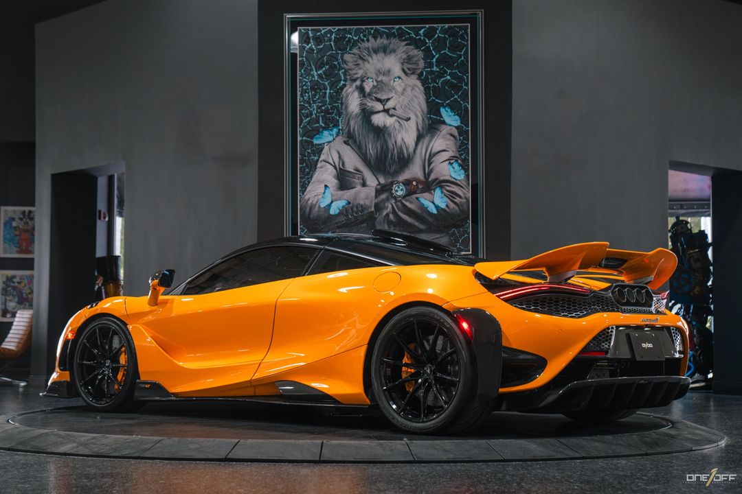 2021 McLaren 765LT