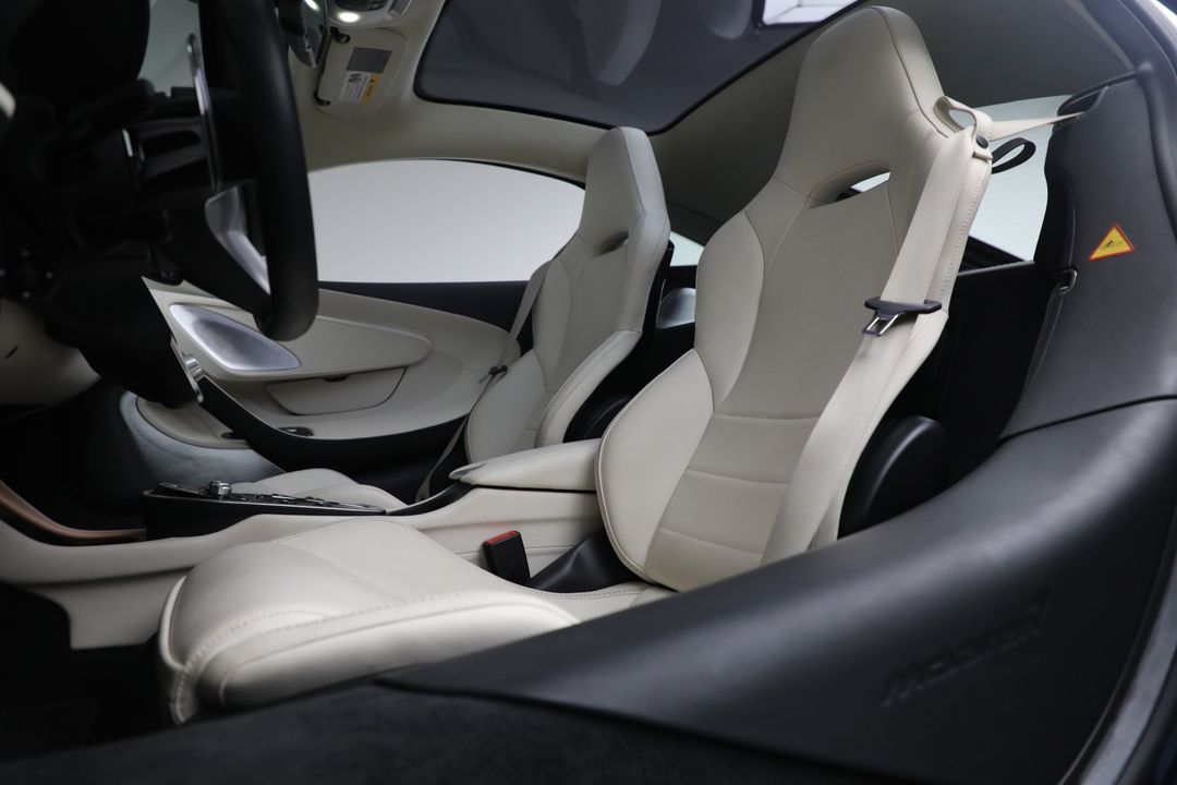 2023 McLaren GT