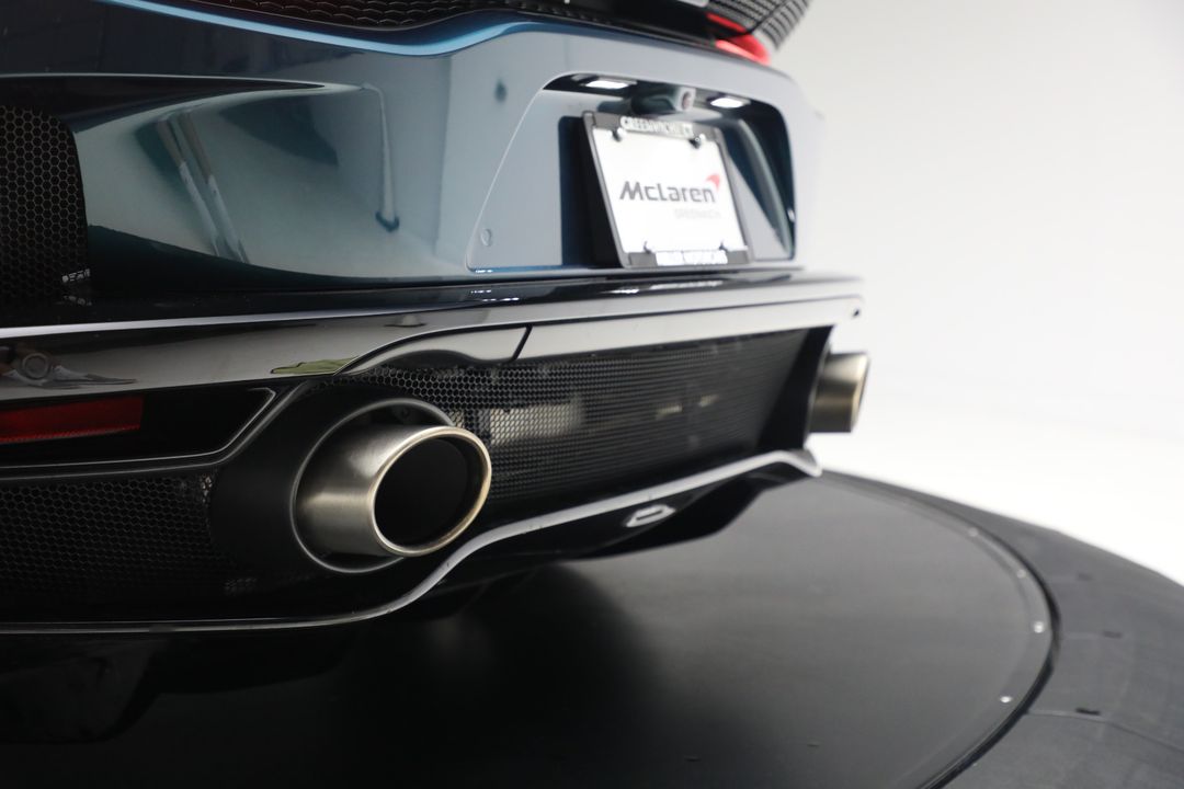 2023 McLaren GT