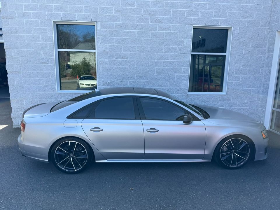 2016 Audi S8 plus