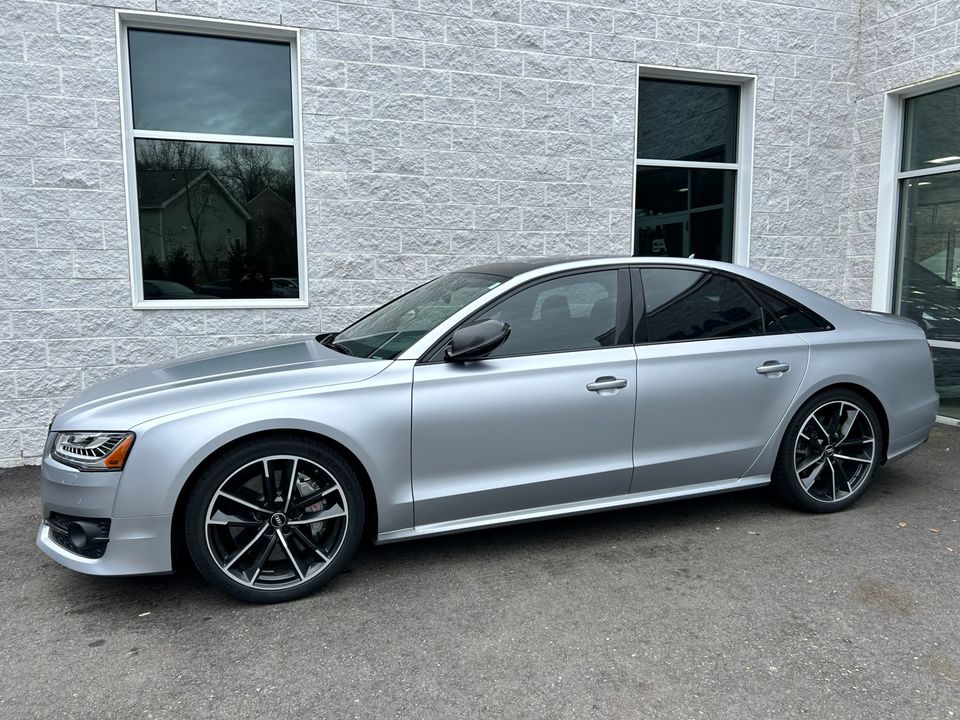 2016 Audi S8 plus
