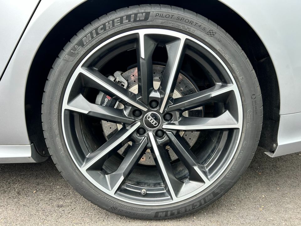 2016 Audi S8 plus