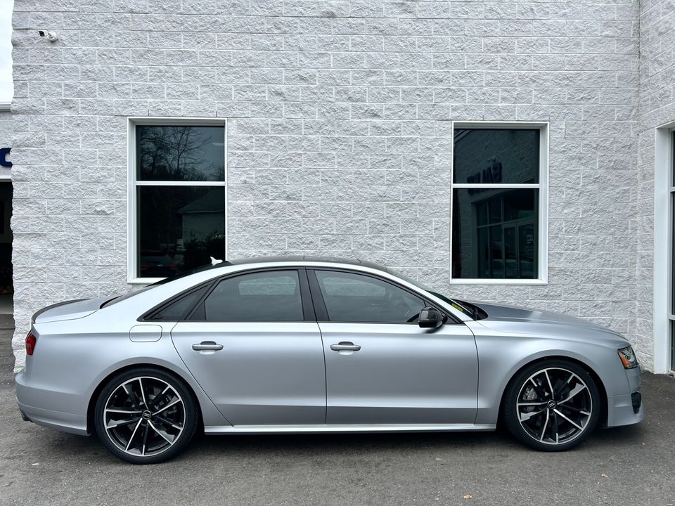 2016 Audi S8 plus