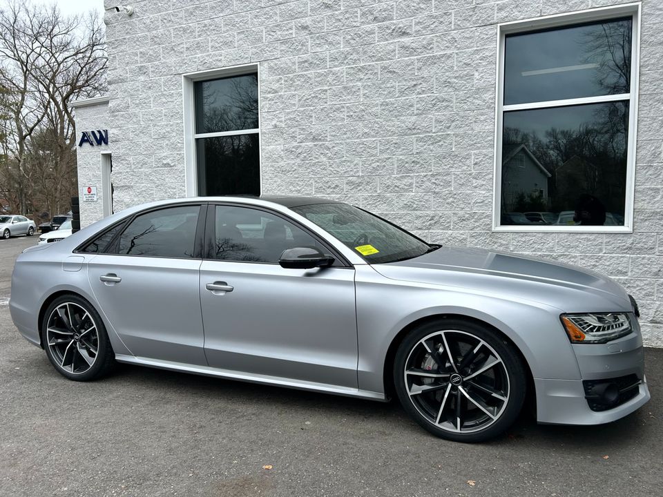 2016 Audi S8 plus