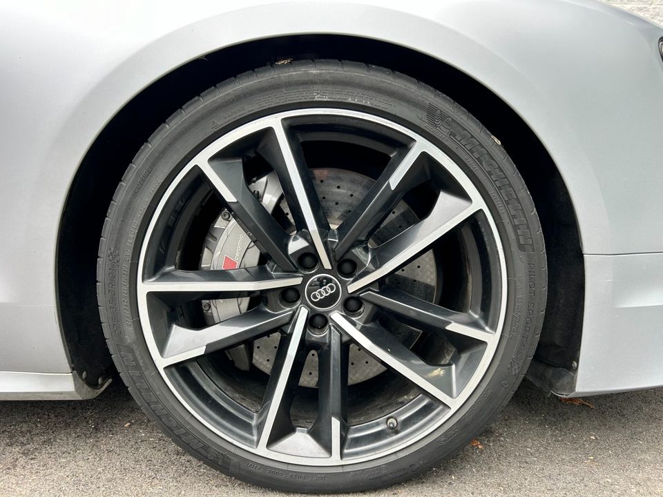 2016 Audi S8 plus