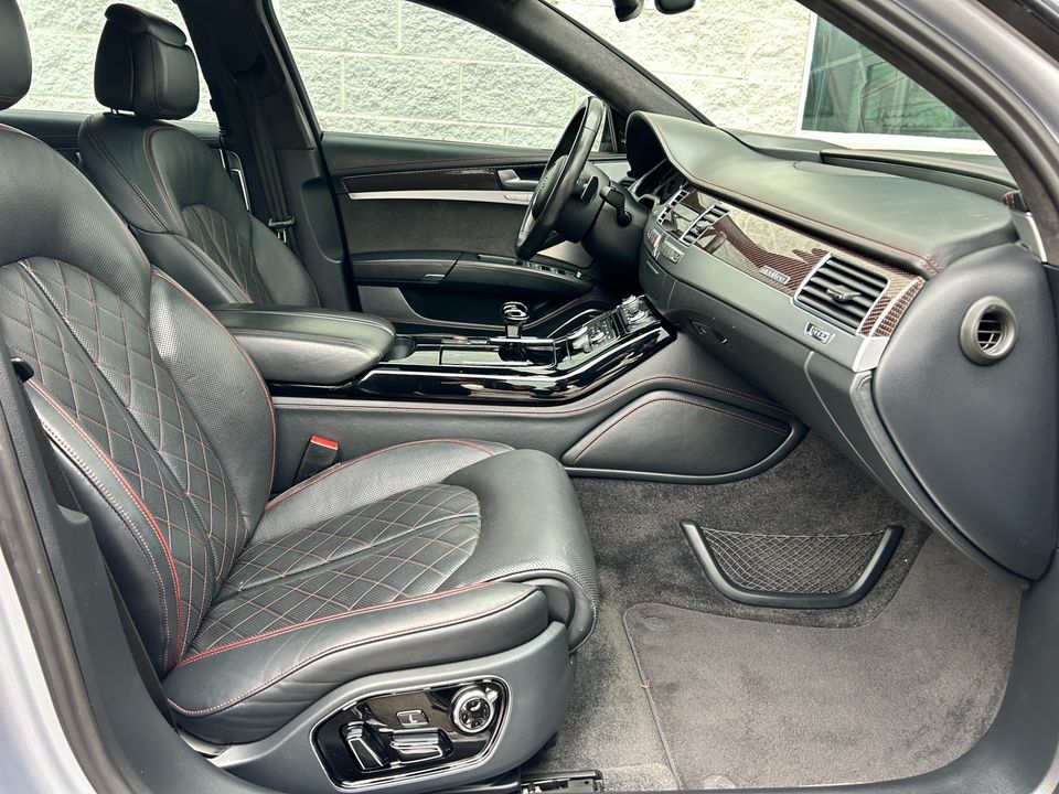 2016 Audi S8 plus